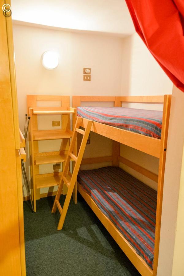 Breuil Cervinia Near Funicular Apartment With Private Garage المظهر الخارجي الصورة